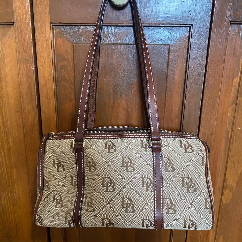 Dooney & Bourke authentic purse - Picture 4 of 5